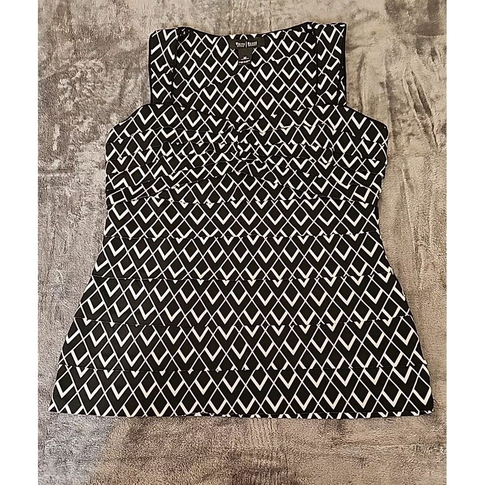 White House Black Market Sleeveless Blouse Size Medium